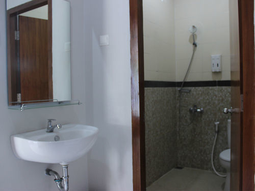 Отель Twin Star Surakarta  Экстерьер фото